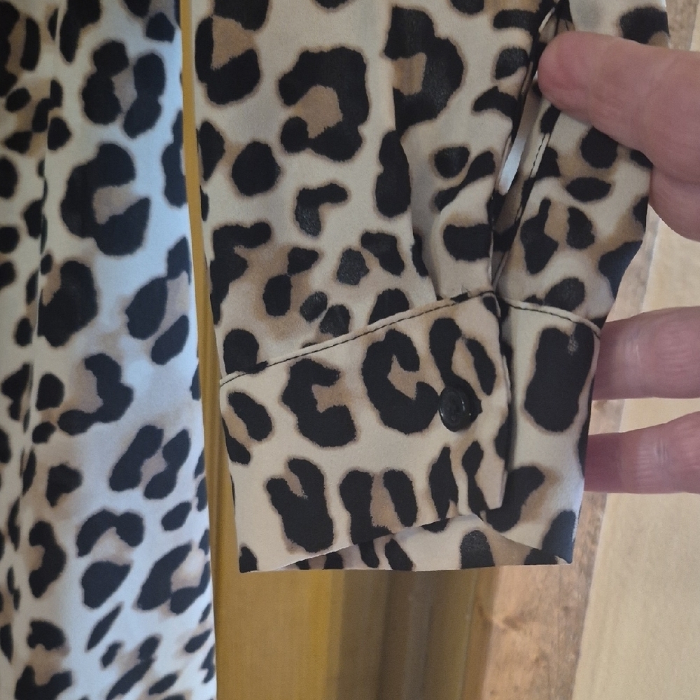 Chico's Animal Print Long Button Up Top Or Duster 41 Inches Long Size Chicos 2 - Picture 4 of 9